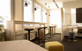 Flexibles Arbeiten im Konferenzraum Nemo